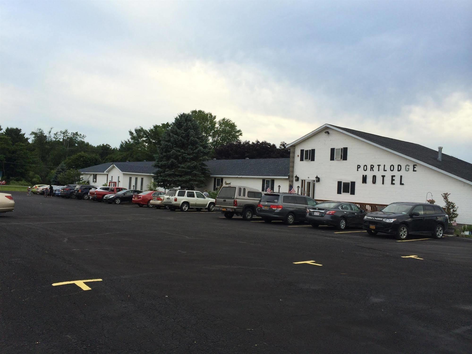 Port Lodge Motel Pulaski Exterior photo