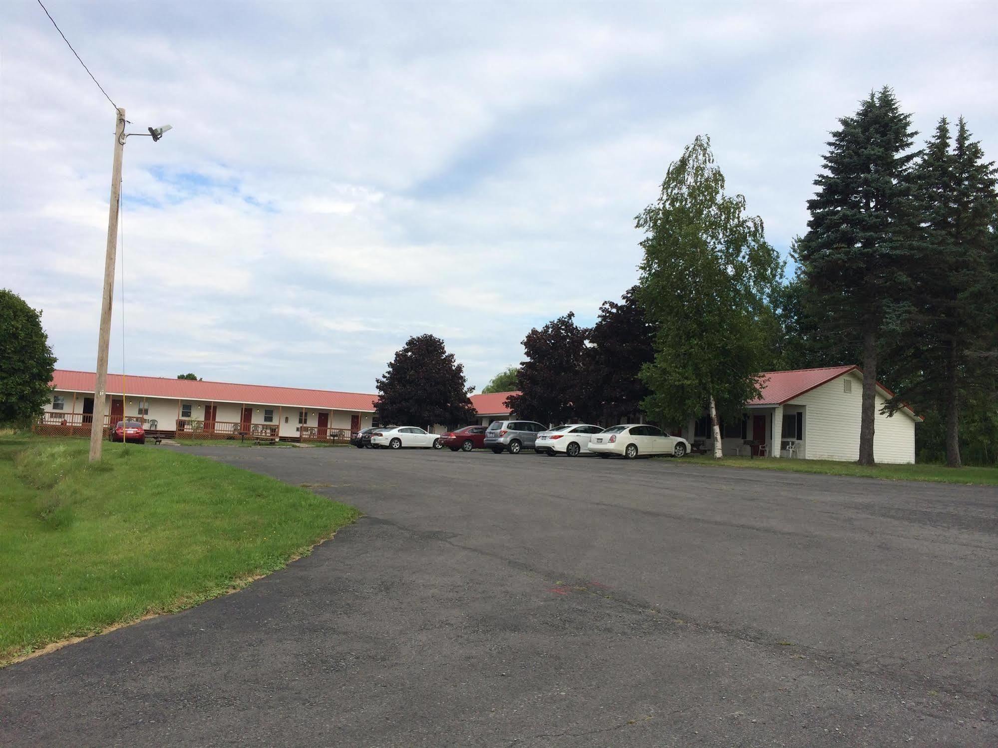 Port Lodge Motel Pulaski Exterior photo